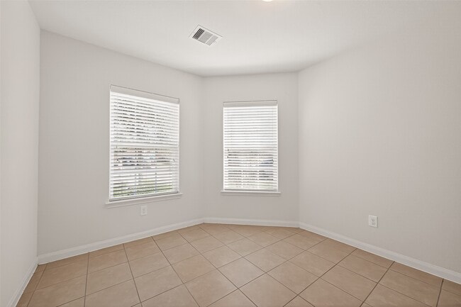 Foto del edificio - 4918 Jagged Cliff Ln