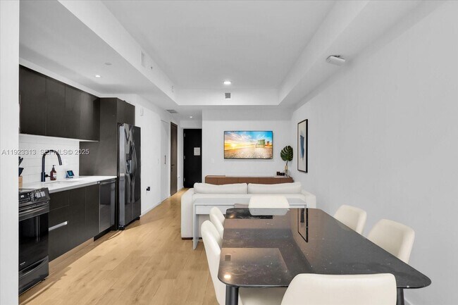 Foto del edificio - 398 NE 5th St