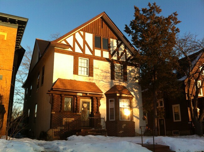 Foto del edificio - 1217 Monroe St NE