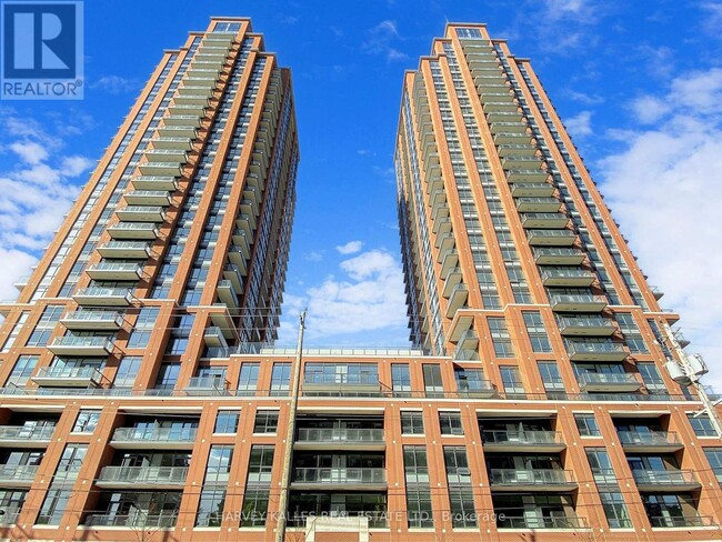 Building Photo - 3260 Sheppard Ave E