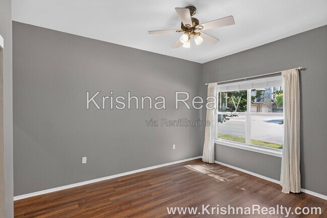 Foto del edificio - 8165 NE Wilkins St