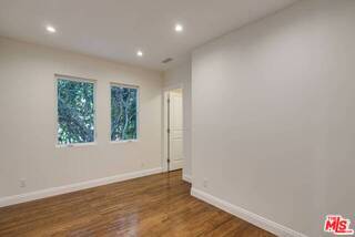 Foto del edificio - 10634 Wellworth Ave