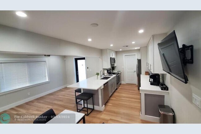 Foto del edificio - 3170 NW 14th Ct