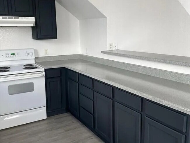 Foto del edificio - 1313 Powell Ln