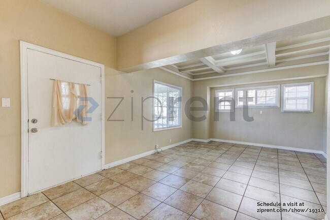 Foto del edificio - 4062 S Budlong Ave