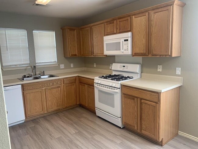 Building Photo - 380 Wetzel