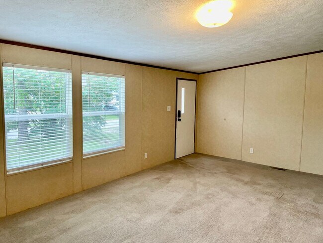 Foto del edificio - 3 Bedroom 2 Bathroom-Manufactured Home In Shallotte NC