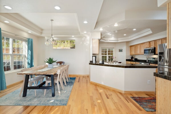 Building Photo - 11770 Leavenworth Dr