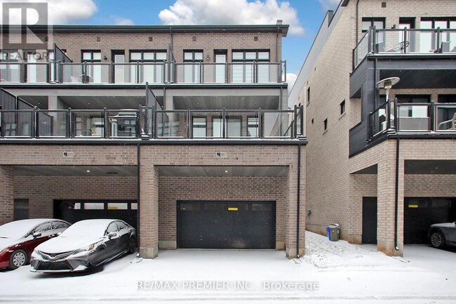 Building Photo - 3057 Welsman Gdns