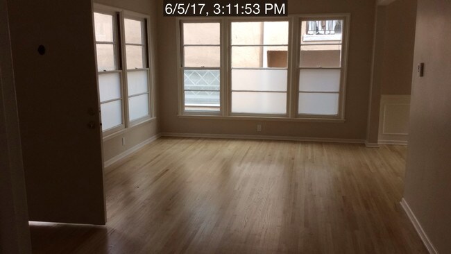 Building Photo - 848 14th St