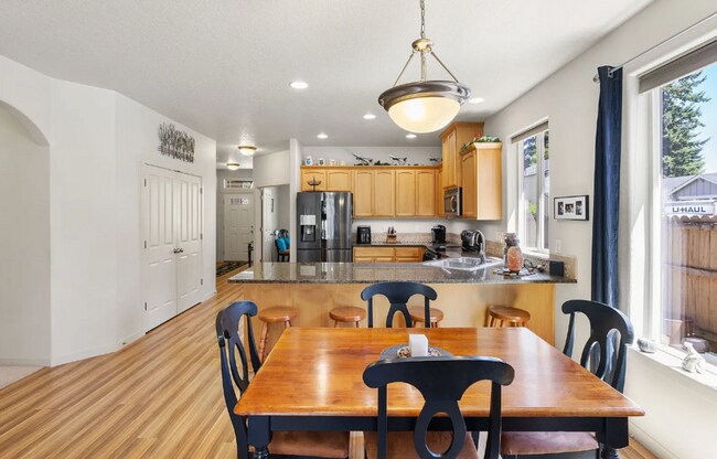 Foto del edificio - Beautiful 3 Bedroom Ranch Style Home with ...