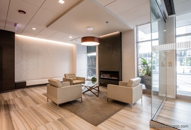 Foto del edificio - 41 E 8th St