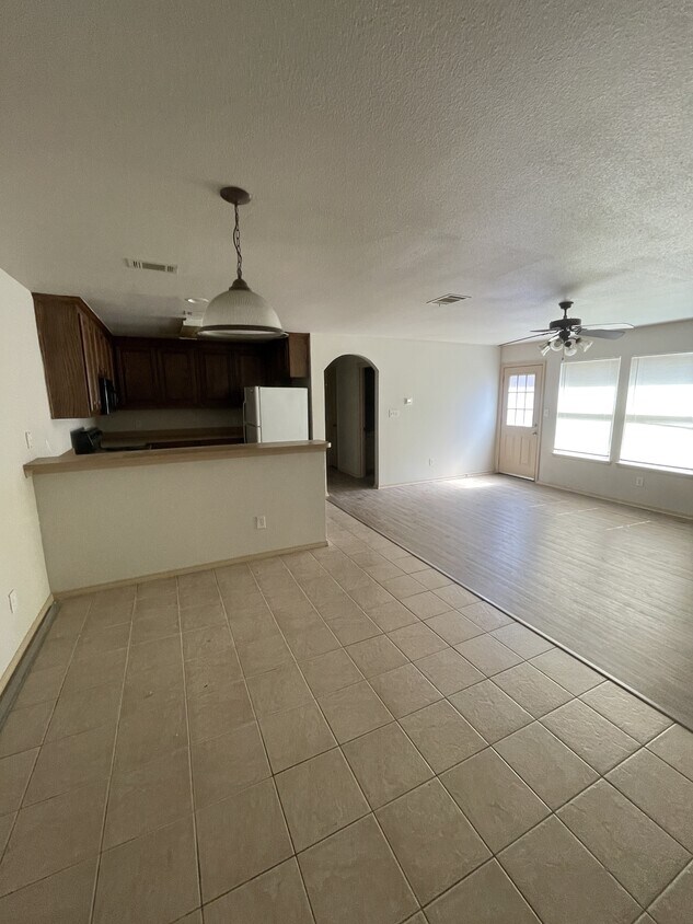 Photo - 1216 Mulkey Ln (Denton, TX)