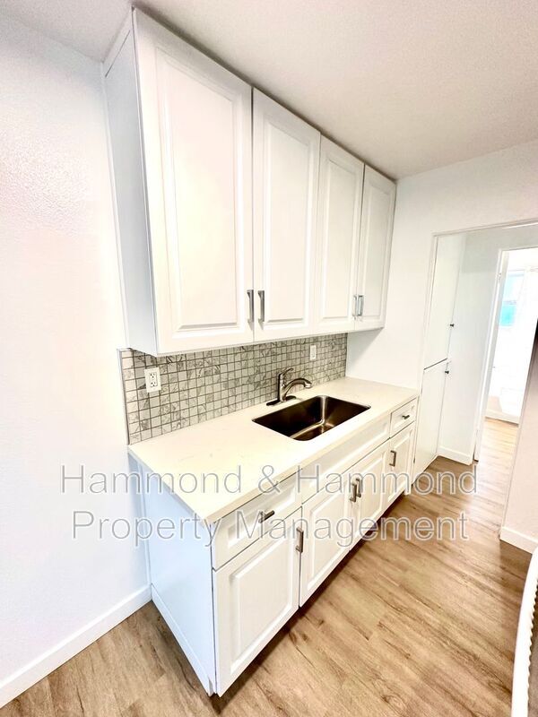 Foto del edificio - 5854 Tujunga Ave