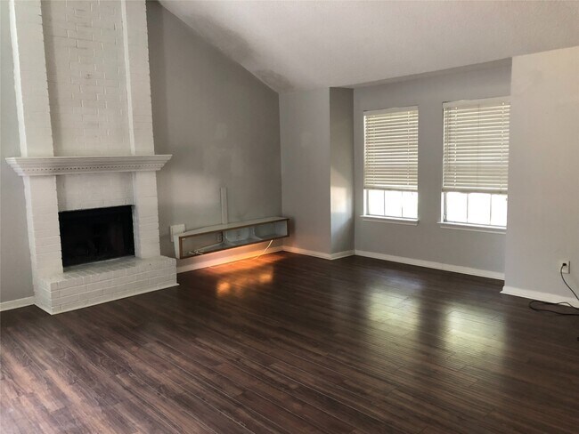 Foto del edificio - 38 Meadow Cove Dr