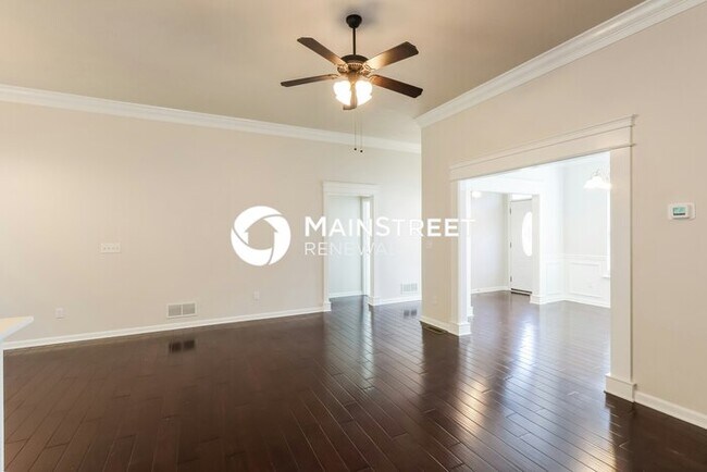 Building Photo - 3 Bedroom Pet-Friendly Home in FISHERVILLE...