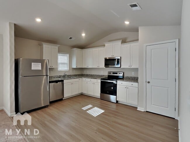 Building Photo - 399 Ivy Bank Dr