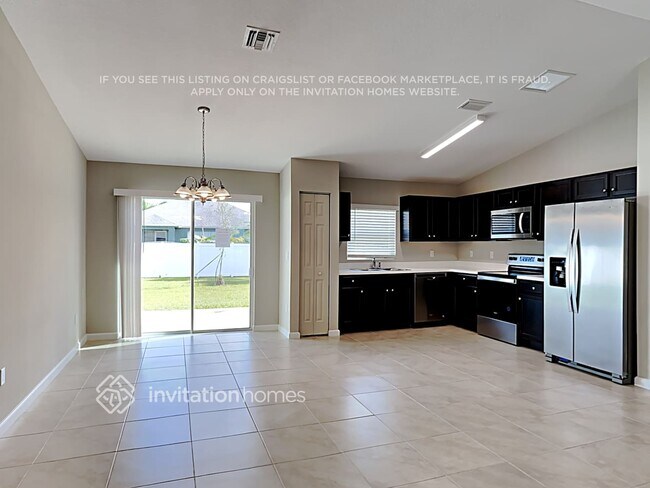 Foto del edificio - 1421 SW Hibiscus St