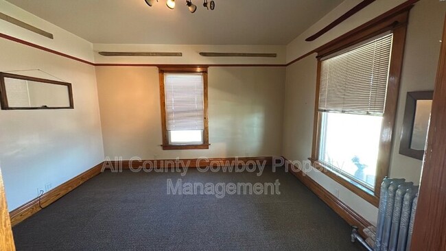 Foto del edificio - 268 N 2nd St