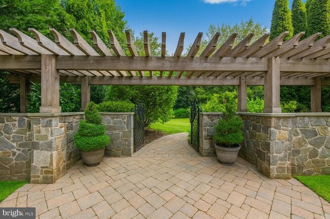 Foto del edificio - 8305 Fox Haven Dr