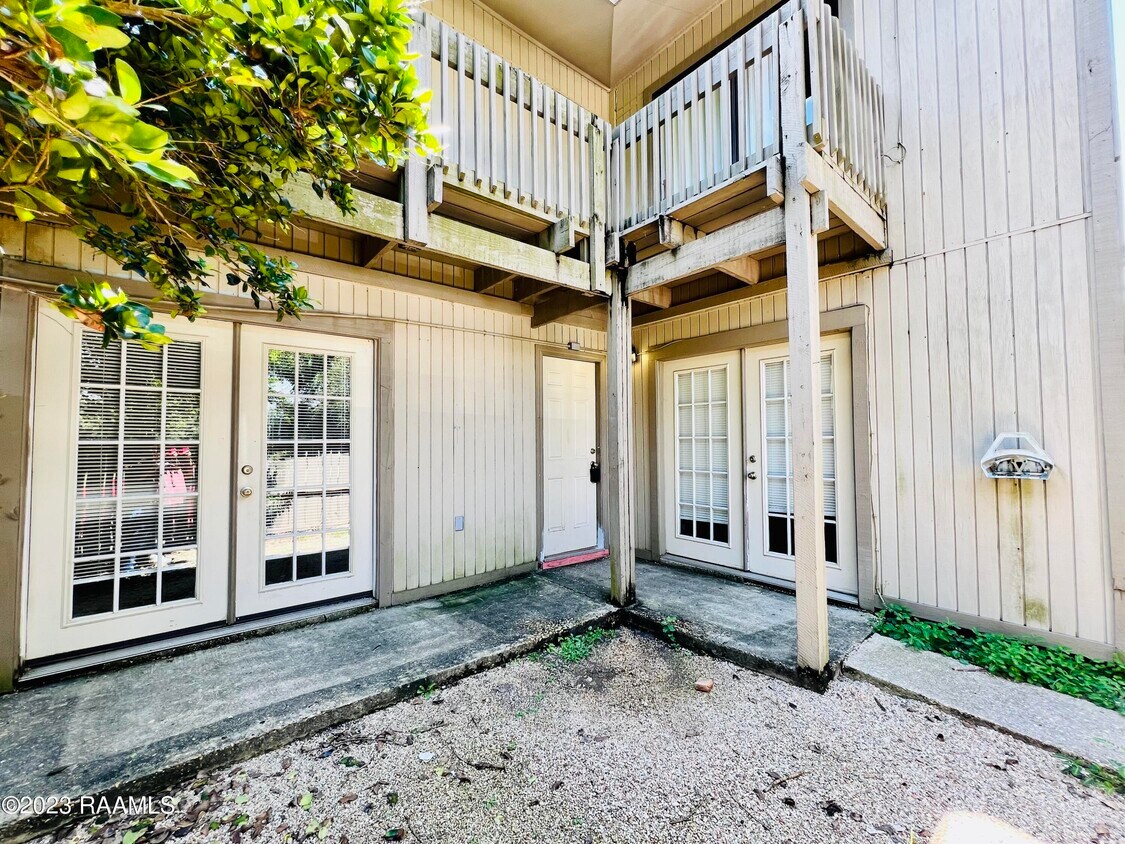 206 Elks Cove, Lafayette, LA 70508 Townhome Rentals in Lafayette LA