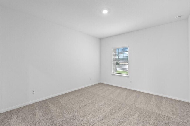 Building Photo - 112 Paradise Cyn Dr