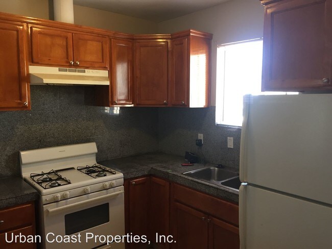 Building Photo - 3963-3979 32nd St