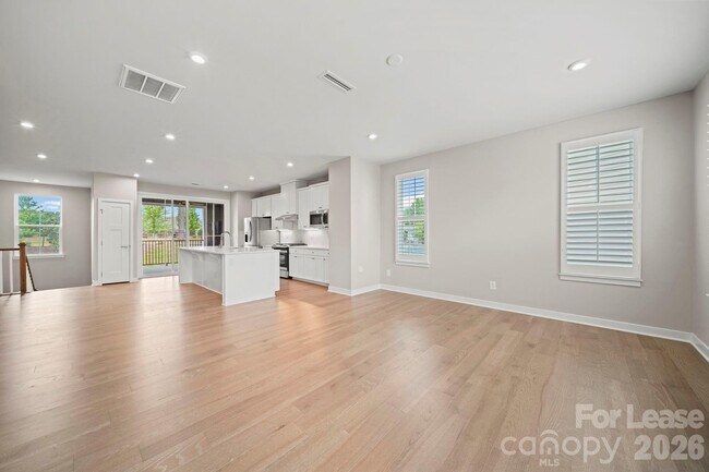 Foto del edificio - 636 Crudent Rd