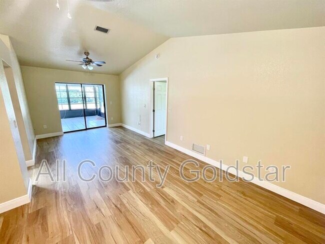 Foto del edificio - 13088 Proctor Ave