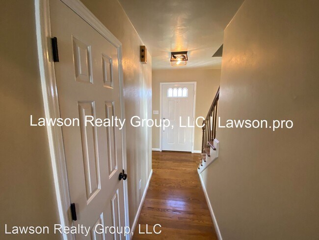 Foto del edificio - 4 br, 3.5 bath House - 7842 Cedar Edge Rd.
