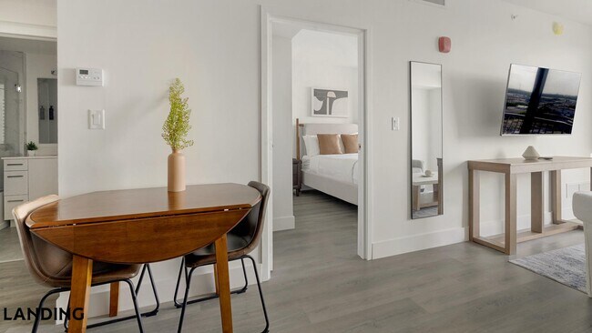 Foto del edificio - 1025 E 25th St