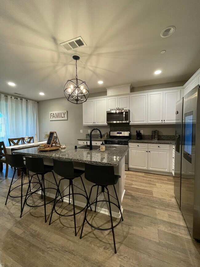 Kitchen - 4171 S Cardinale Privado