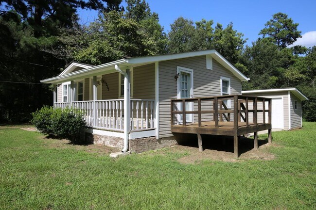 Foto del edificio - Charming 2-Bedroom Home with Modern Updates in Concord/Rock Creek Area"