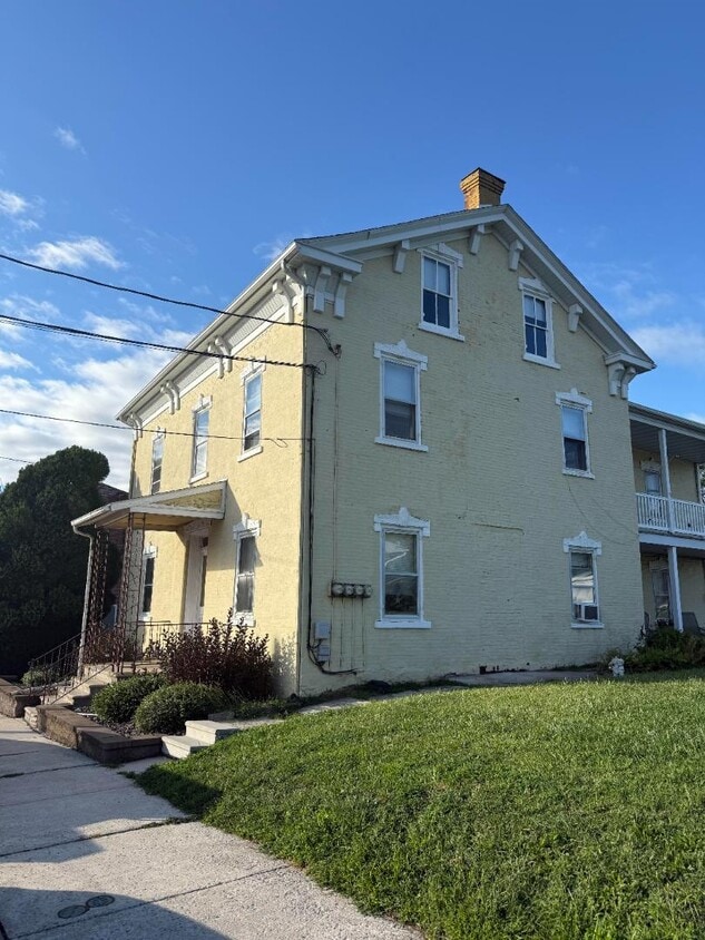 Primary Photo - 115 S Franklin St