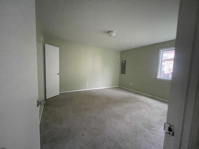Foto del edificio - 2142 Rhododendron Ct