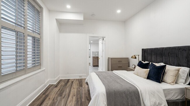 Foto del edificio - 150 N Redfield St