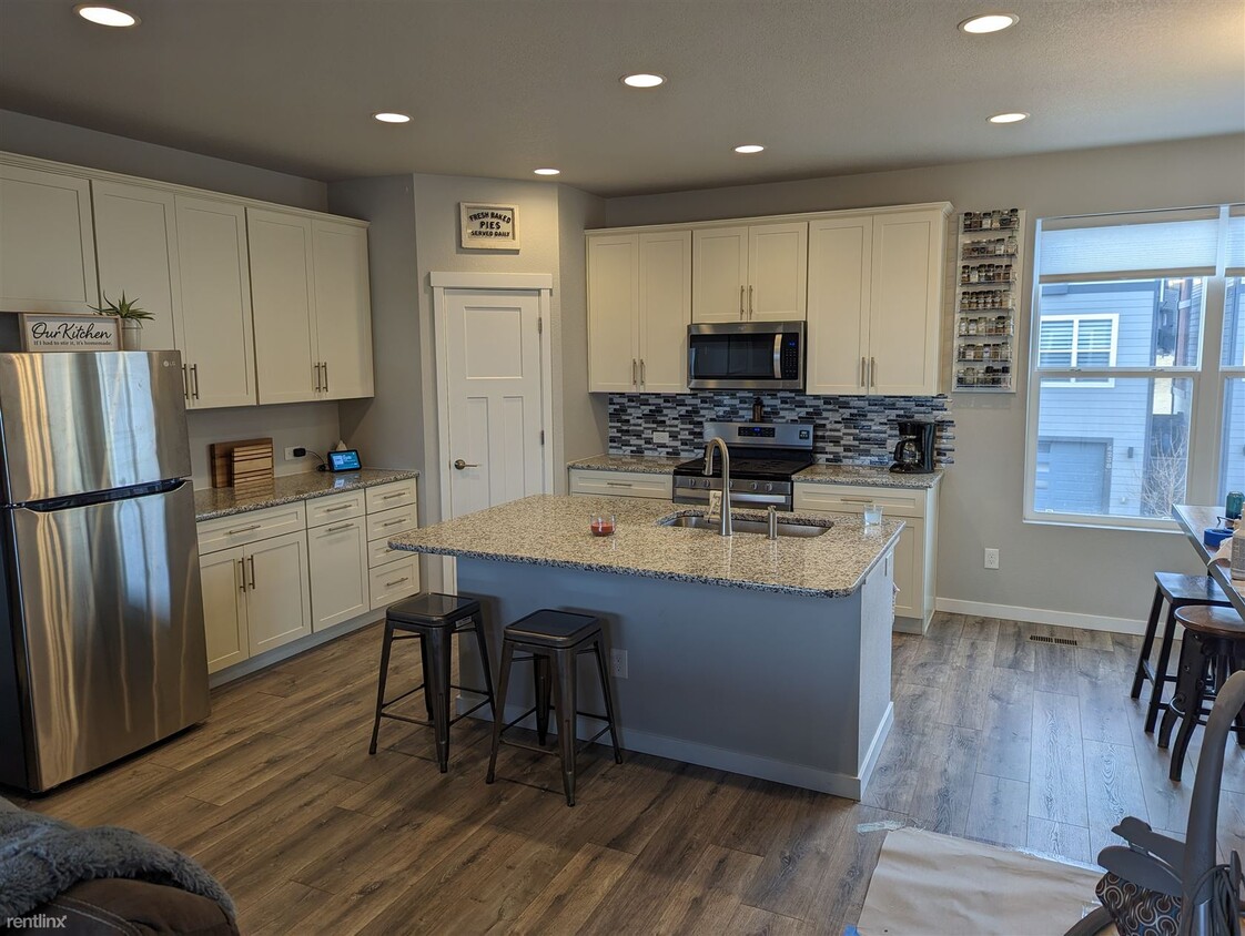 Primary Photo - 3 br, 2.5 bath House - 4239 Parkwood Trail
