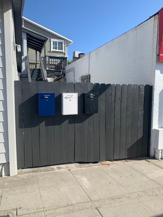 Front entrance 2nd St. - 116 2nd St