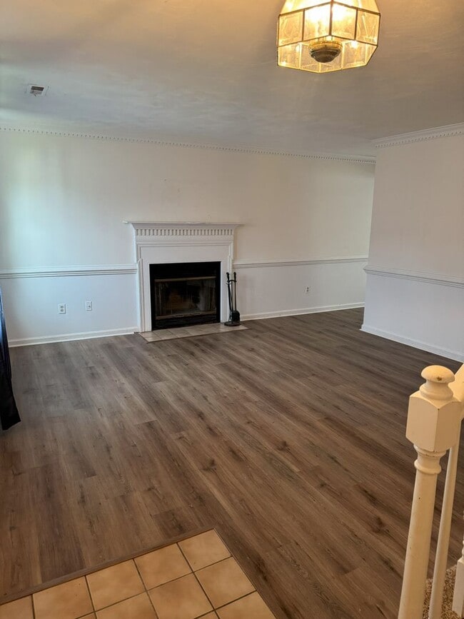 Building Photo - Charming 2 Bedroom in Churchland