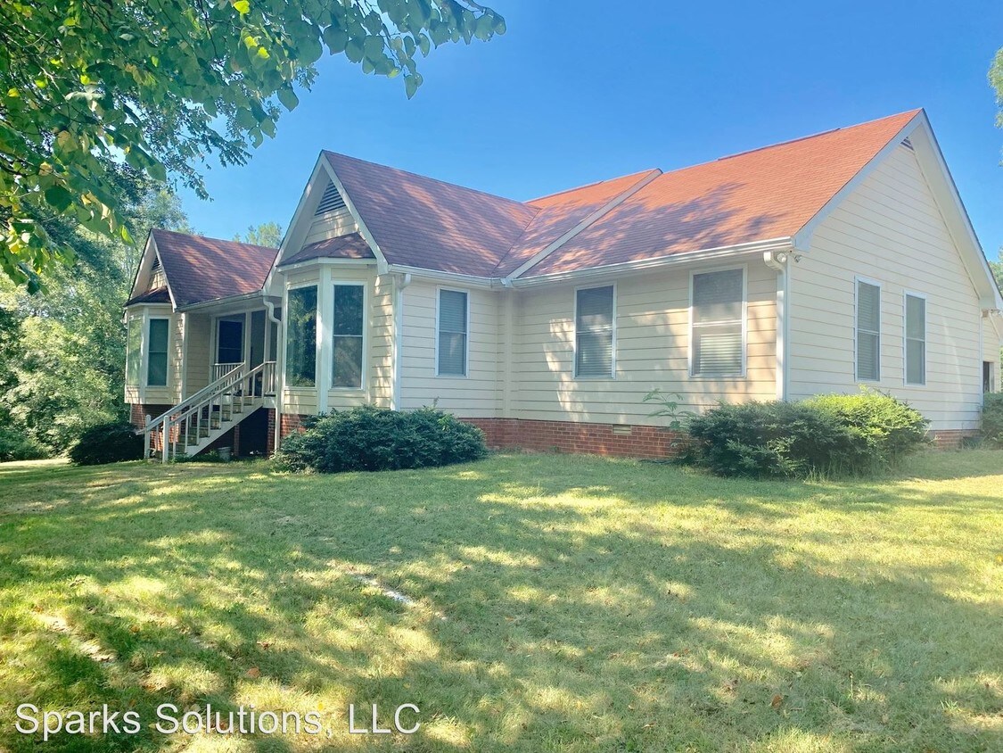 Primary Photo - 3 br, 2 bath House - 133 Owens Mill Path