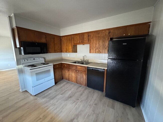 Foto del edificio - 611 Sunset Ln