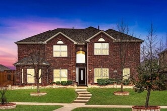 Building Photo - 12467 Fallcreek Dr