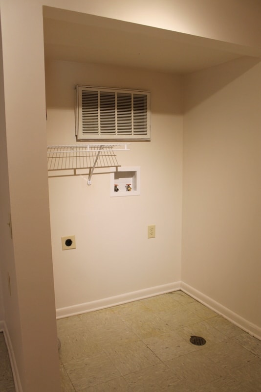 Building Photo - 1765 Randall Cir