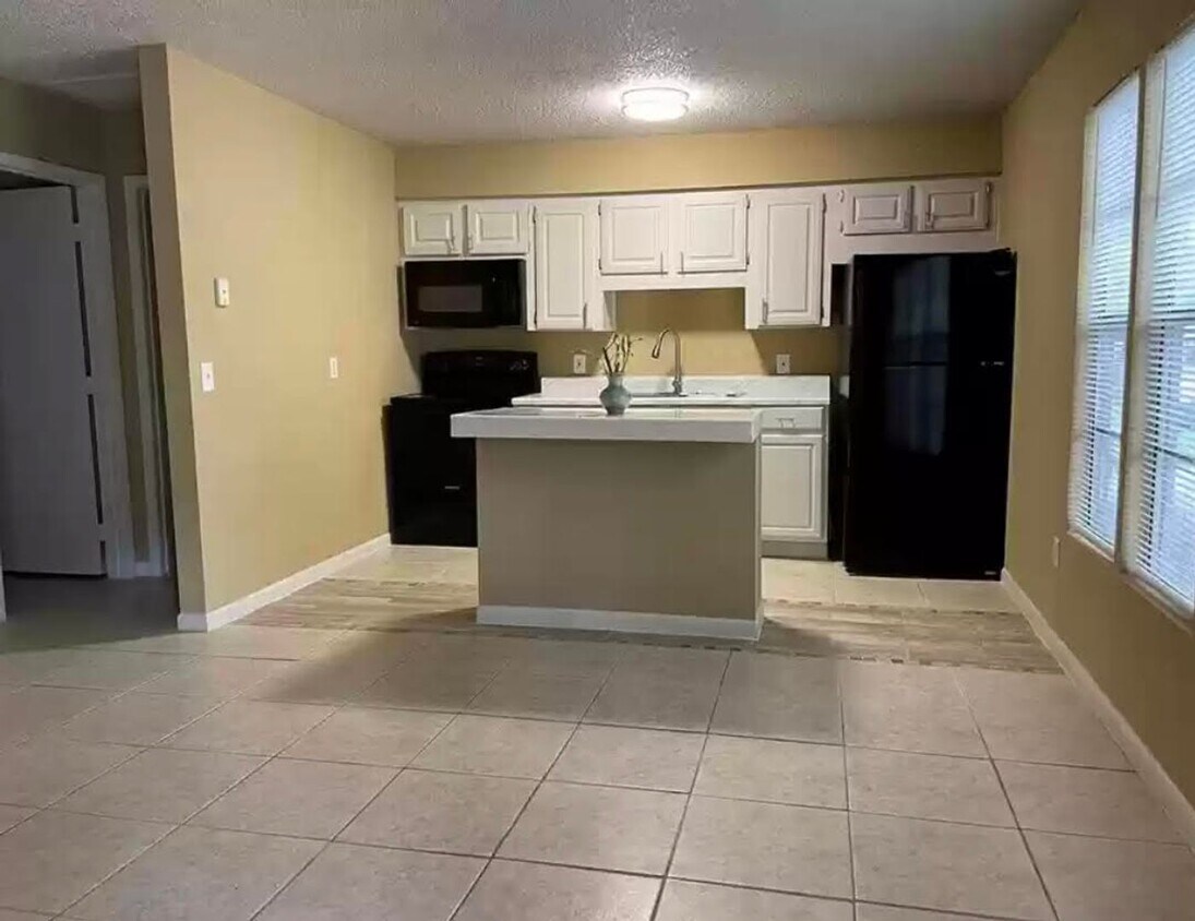 Foto del edificio - Two Bedroom One Bath - Southside of Lakeland