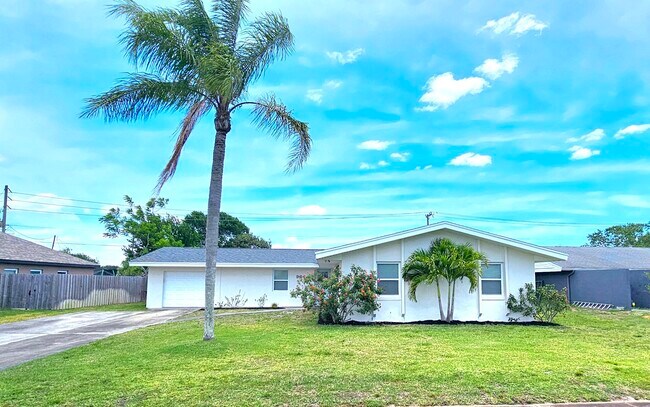 Foto del edificio - 964 Beechfern Ln