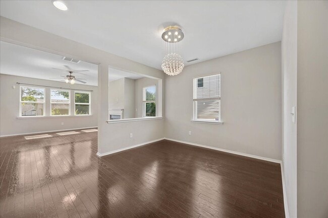 Building Photo - 5600 Yorkwood Dr