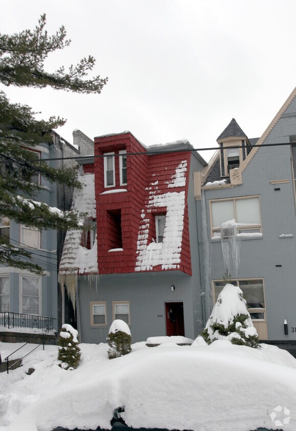 Building Photo - 304 Meyran Ave