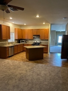Foto del edificio - 515 Haywood Ln