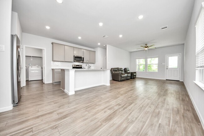 Foto del edificio - 68 Valiant Ridge Trail