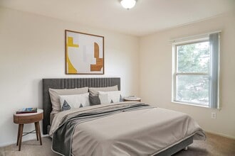 Interior Photo - Evergreen